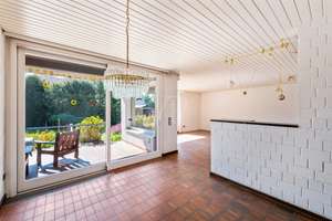 Bezugsfreie Doppelhaushälfte in Umkirch, großer Garten, Garage, Carport etc. – Die vollständige Adresse der Immobilie erhältst du vom Anbieter., 79224 Umkirch – Vorschaubild 7