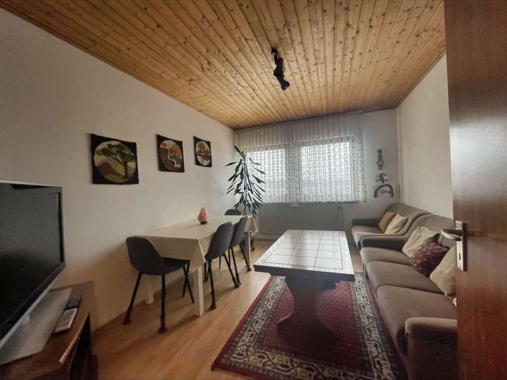 Immobilie in Geislingen - Attraktives Einfamilienhaus mit Einliegerwohnung in Geislingen - Perfekt für Familien & Vermietung! - Bild 1