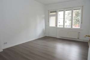 2 Zimmer Altbauwohnung * Erstbezug nach Renovierung * EBK * Loggia * Mitbenutzung Grünanlage – Die vollständige Adresse der Immobilie erhältst du vom Anbieter., 13189 Pankow (Ortsteil), Berlin – Vorschaubild 5