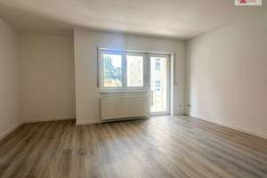 Frisch renovierte, charmante 3-Zimmer-Wohnung mit Balkon in gepflegter Wohnanlage – Trillerstraße 29, 8066 Gebiet Talstraße/Trillerberg, Zwickau – Vorschaubild 2