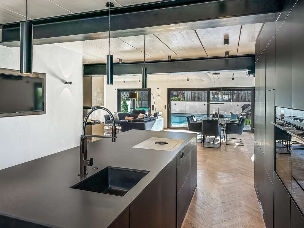 Immobilie in Andechs - Exklusives Doppelhaus-Ensemble – zwei Häuser, viele Lebensmodelle - Bild 2