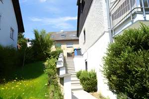 Vielseitiges Einfamilienhaus in Idstein mit ELW und großem Garten! – Die vollständige Adresse der Immobilie erhältst du vom Anbieter., 65510 Idstein – Vorschaubild 9