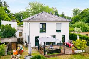 Moderne Stadtvilla + renovierte Remise: Mehrfamilienwohnen in Petershagen! – Die vollständige Adresse der Immobilie erhältst du vom Anbieter., 15370 Petershagen/Eggersdorf – Vorschaubild 2