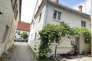 Haus in der Stadtmitte für große Familie! – Die vollständige Adresse der Immobilie erhältst du vom Anbieter., 89264 Weißenhorn – Vorschaubild 1