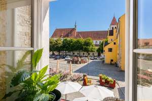 Ehemaliges Torhaus der Pfalz – historisches Wohn- und Geschäftshaus am Alten Kornmarkt – 93047 Innenstadt, Regensburg – Vorschaubild 13
