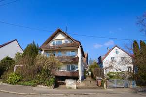 Sonniges 4-Familienhaus mit großen Südbalkonen in ruhiger und grüner Lage von S-Vaihingen