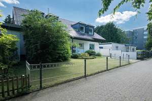 Ein-bis Zweifamilienhaus ruhig gelegen in einer Stichstraße oberhalb eines Wald-und Wandergebietes – Die vollständige Adresse der Immobilie erhältst du vom Anbieter., 42651 Solingen-Mitte, Solingen – Vorschaubild 3
