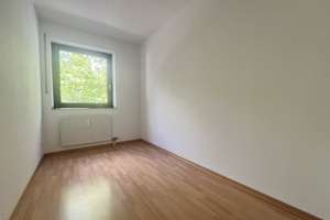 ++ PARKBLICK IN ZENTRALER LAGE INKL. EINBAUKÜCHE ++ – Dültgenstaler Str. 20, 42719 Wald, Solingen – Vorschaubild 3