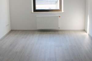 kernasnierte zwei Zimmer Wohnung in Derendorf II. OG Nahe Frankenplatz/ Sportzentrum – 40476 Derendorf, Düsseldorf – Vorschaubild 3