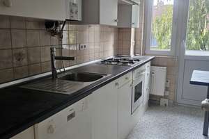3-ZKB mit Einbauküche, 2 Balkone, Ersteinzug nach Renovierung, direkt v. Eigentümer – Die vollständige Adresse der Immobilie erhältst du vom Anbieter., 30163 Vahrenwald, Hannover – Vorschaubild 3