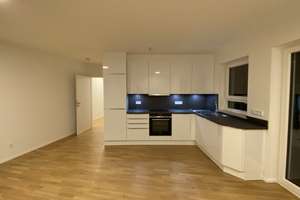 Bj. 2021 - TOP helle 2-Zimmer-Wohnung, EBK, Terrasse + Garten