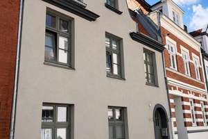 Wohnen im Designerhaus: saniertes Stadthaus in Lübeck mit Haus-im-Haus-Konzept – Die vollständige Adresse der Immobilie erhältst du vom Anbieter., 23552 Innenstadt, Lübeck – Vorschaubild 2
