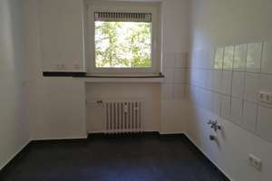 Drei-Zimmer-Wohnung in Düsseldorf-Gerresheim, Balkon, hell, zentral + ruhig, hofseitiger Garten – Unter den Eichen 27, 40625 Gerresheim, Düsseldorf – Vorschaubild 10