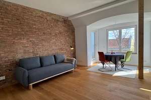Neugebaute Dachgeschosswohnung mit Südterrasse in Reinickendorf / Mitte