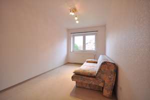 Helle Eigentumswohnung mit Einbauküche, großem Balkon, Aufzug und Tiefgarage – Herninghof 2, 30457 Wettbergen, Hannover – Vorschaubild 7