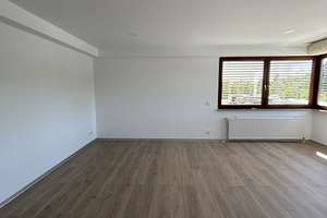 Zimmer in 5er-Studenten-WG in Stuttgart-Vaihingen zur Vermietung (auch für 2 Freunde oder ein Paar) – Handwerkstr. 45, 70565 Wallgraben-Ost, Stuttgart – Vorschaubild 3