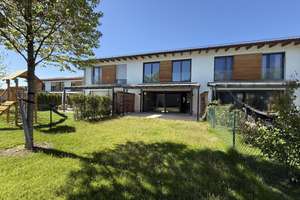 Modernes Reihenmittelhaus mit Südgarten & viel Platz – stilvoll wohnen in Kirchheim