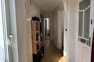 gern an WG`s, Charmante Altbauwohnung mit 2 Balkonen, 3-4 Zimmer, EBK, Bad mit Badewanne – Die vollständige Adresse der Immobilie erhältst du vom Anbieter., 23554 Sankt Lorenz Nord, Lübeck – Vorschaubild 4