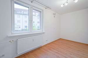 Attraktive 3-Zimmer-Wohnung in gefragter Lage von Steglitz-Zehlendorf – Die vollständige Adresse der Immobilie erhältst du vom Anbieter., 12247 Lankwitz, Berlin – Vorschaubild 2