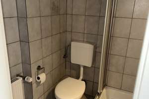 Renovierte 2-Zimmer-Wohnung mit Balkon zur unbefristeten Untermiete – Köln-Innenstadt – Die vollständige Adresse der Immobilie erhältst du vom Anbieter., 50676 Altstadt/Süd, Köln – Vorschaubild 11