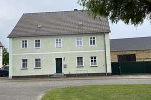 Zweigenerationenhaus mit Nebengebäuden und großem Garten – Die vollständige Adresse der Immobilie erhältst du vom Anbieter., 6917 Jessen (Elster) – Vorschaubild 1