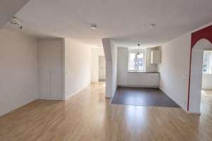 Schöne, helle 3-Zimmer-Dachgeschosswohnung mit Balkon & Gäste-WC in zentraler Lage – 3 Min. zum HBF  – Luisenstraße 25, 47799 Cracau, Krefeld – Vorschaubild 7