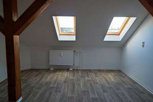 Schnuckelige Dachgeschosswohnung mit Badewanne – Markusstr. 8, 9130 Sonnenberg, Chemnitz – Vorschaubild 2