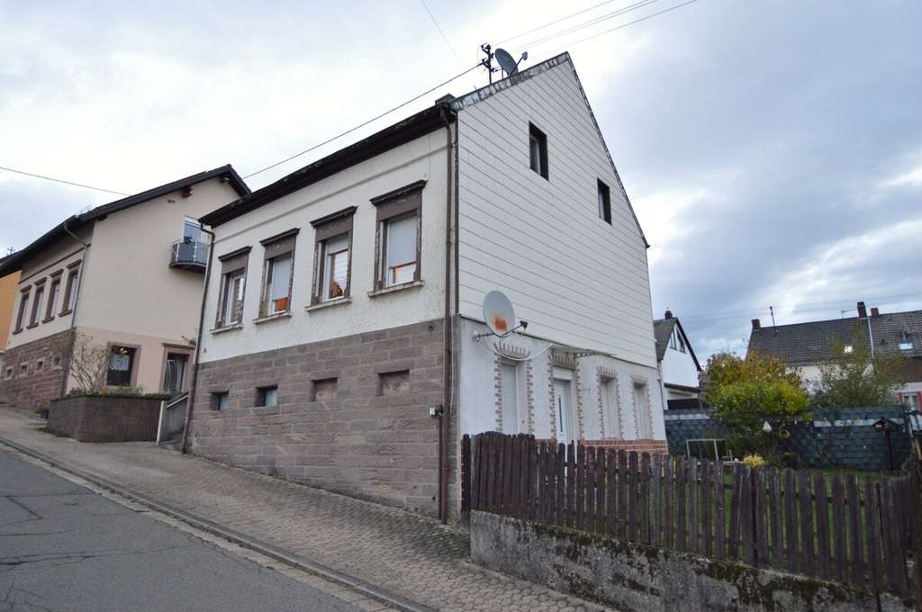 Immobilie in Quierschied - Freistehendes Einfamilienhaus in Quierschied - Bild 1