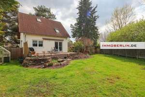 IMMOBERLIN.DE - Adrettes Einfamilienhaus mit Gartenidylle in familiärer Lage – Die vollständige Adresse der Immobilie erhältst du vom Anbieter., 13127 Französisch Buchholz, Berlin – Vorschaubild 1
