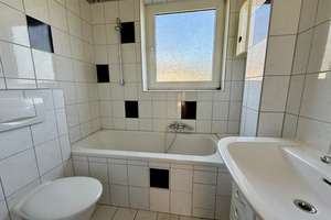 LEERE DREI ZIMMER WOHNUNG MIT SÜD BALKON! – Seitenhorst 11, 47279 Bissingheim, Duisburg – Vorschaubild 9