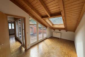 Charmante Dachgeschoßwohnung mit Terrasse und Tiefgaragenstellplatz + Keller am Wildpark Pforzheim – Die vollständige Adresse der Immobilie erhältst du vom Anbieter., 75175 Buckenberg, Pforzheim – Vorschaubild 8