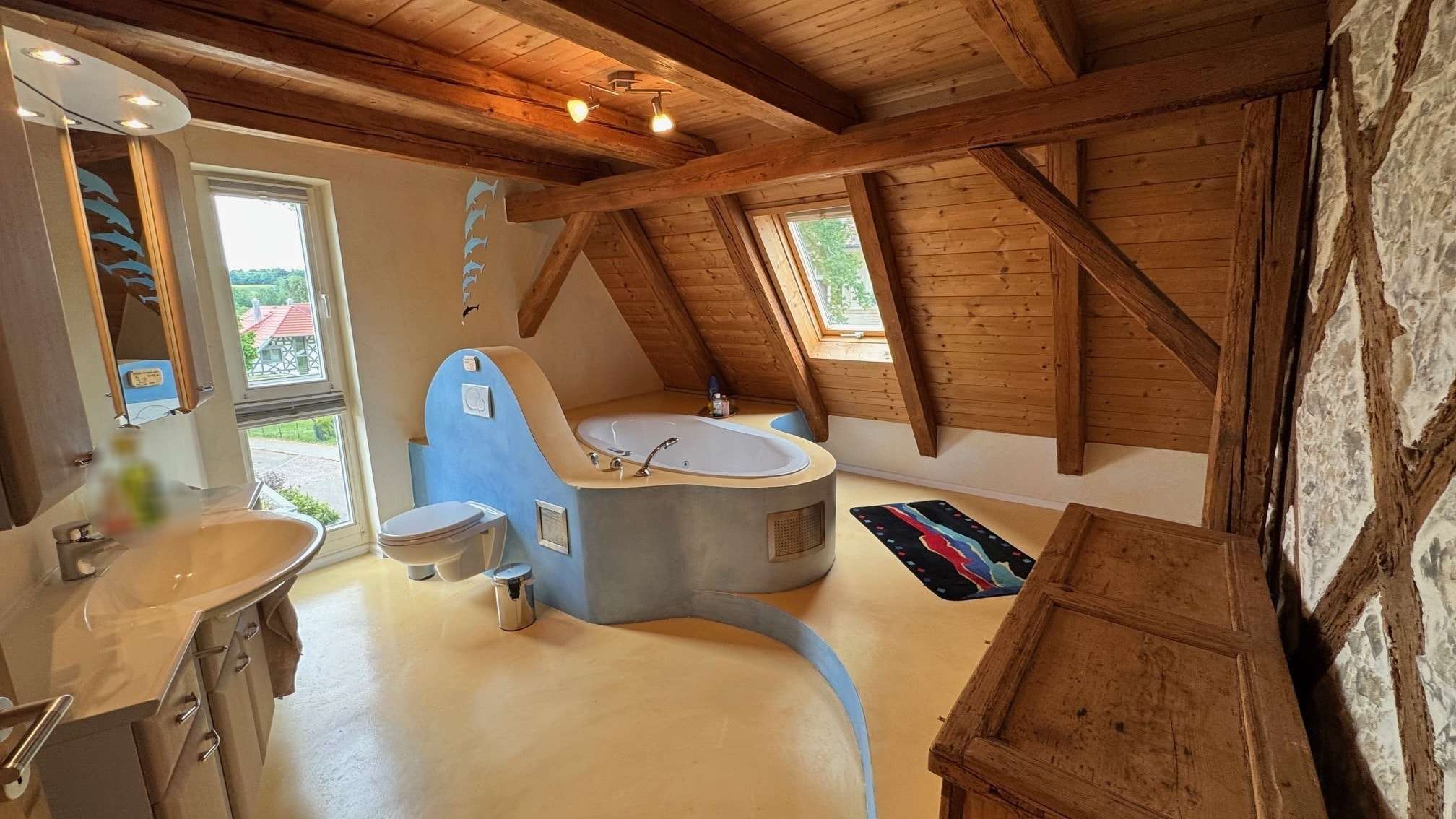 Immobilie in Eutingen im Gäu - Saniertes Wohnhaus mit Charme, Garage, großer Scheune und viel Platz für die Familie - Bild 9