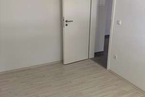 Property thumbnail 12