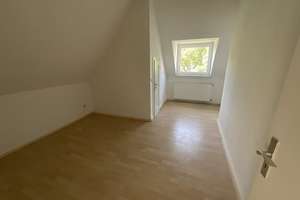 Frisch renovierte 4 Zimmerwohnung DG – Nassauerring 15, 47798 Stadtmitte, Krefeld – Vorschaubild 4