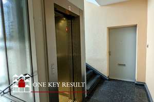 Perfekt geschnittene 4-Zimmer Wohnung im 5. OG mit Süd-West Balkon, Aufzug & großem Garten – Machnower Str. 64, 14165 Zehlendorf, Berlin – Vorschaubild 11