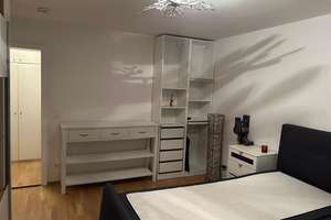 Befristet zur Untermiete! Helle 3-Zimmer-Wohnung mit Balkon im 3. OG in München-Bogenhausen – Oberföhringer Straße 240a, 81925 Oberföhring, München – Vorschaubild 11