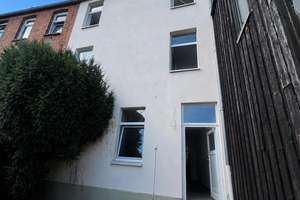 Kapitalanlage in Wismar – Voll vermietetes Mehrfamilienhaus mit 6 Wohneinheiten – Poeler Straße 31, 23970 Wismar-Ost, Wismar – Vorschaubild 3