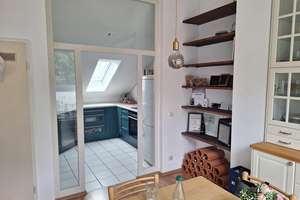 Traumhafte 2-Zi Dachgeschosswohnung mit Loggia im Grünen, freigestellt – 55128 Bretzenheim, Mainz – Vorschaubild 2