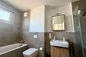 Wohnen wie im eigenen Haus! 4-Zimmer-Maisonette mit Gartenanteil, Terrasse und Loggia – An der Krimm 19f, 55124 Gonsenheim, Mainz – Vorschaubild 7