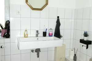 Beek: helle und ruhige 2-Zimmer-Altbau-Whng mit Wohnküche – Schillstr 70, 47119 Duisburg – Vorschaubild 15