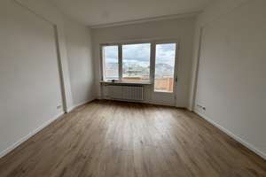 Schlüterstraße | saniertes- helles - 1 - Zimmer Apartment mit Balkon