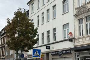 Mülheim: top sanierte 5 Zimmer Altbauwohnung mit hohen Decken - optimal WG geeignet!!!