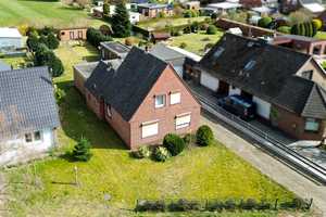 Viel Platz für Ihre Ideen – Einfamilienhaus in Kiebitzreihe – Steinburg (Kreis) – Vorschaubild 1