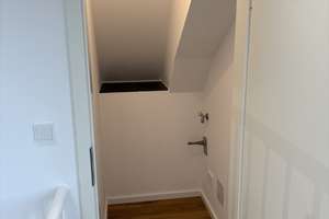 Galerie-Dachgeschosswohnung in Obermenzing mit luxuriöser Küche -Erstbezug n. hochwertiger Sanierung – Verdistr. 94, 81247 Obermenzing, München – Vorschaubild 17