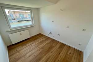 Provisionsfrei: 4-Zimmer-Dachgeschosswohnung mit Südbalkon & Garagenstellplatz in Schwachhausen – Scharnhorststraße -, 28211 Radio Bremen, Bremen – Vorschaubild 13