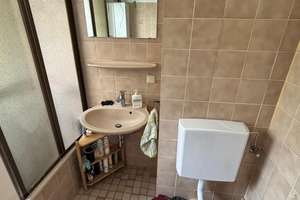 5-Zimmer Reihenmittelhaus mit Einbauküche und Garten – 65934 Nied, Frankfurt am Main – Vorschaubild 9