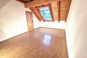 Außergewöhnliches schönes Haus mit großem Garten, Garage, EBK und Sauna. – Die vollständige Adresse der Immobilie erhältst du vom Anbieter., 63128 Dietzenbach – Vorschaubild 11