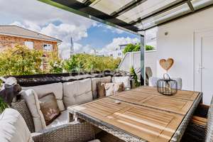 Modernes Zuhause mit Wohlfühlcharakter – KfW-70-Townhouse mit Garten, Studio und Dachterrasse. – Die vollständige Adresse der Immobilie erhältst du vom Anbieter., 21335 Rettmer, Lüneburg – Vorschaubild 11