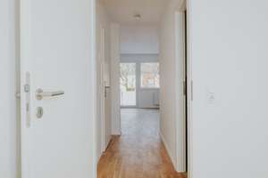 Vermietete 3-Zimmer-Kapitalanlage in sanierter Wohnanlage – Die vollständige Adresse der Immobilie erhältst du vom Anbieter., 70329 Obertürkheim (Ortsteil), Stuttgart – Vorschaubild 3