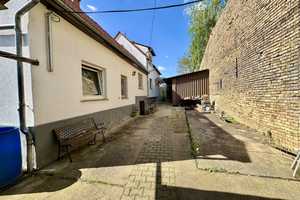 Einfamilienhaus mit Hof und Garten – Mainz-Bingen (Kreis) – Vorschaubild 2